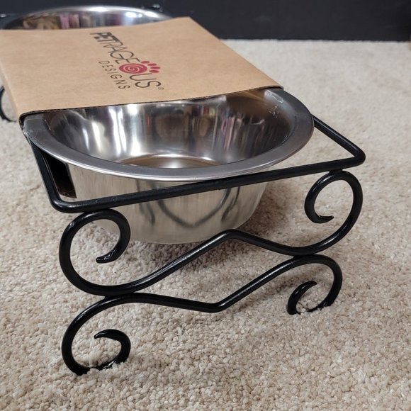 Pet Bowls.. Raised Bowls w/ stand med/large.. dog or cat.. New w/ tags! - Picture 2 of 3